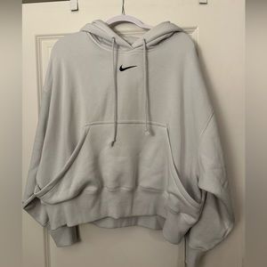 Women’s sweatshirt